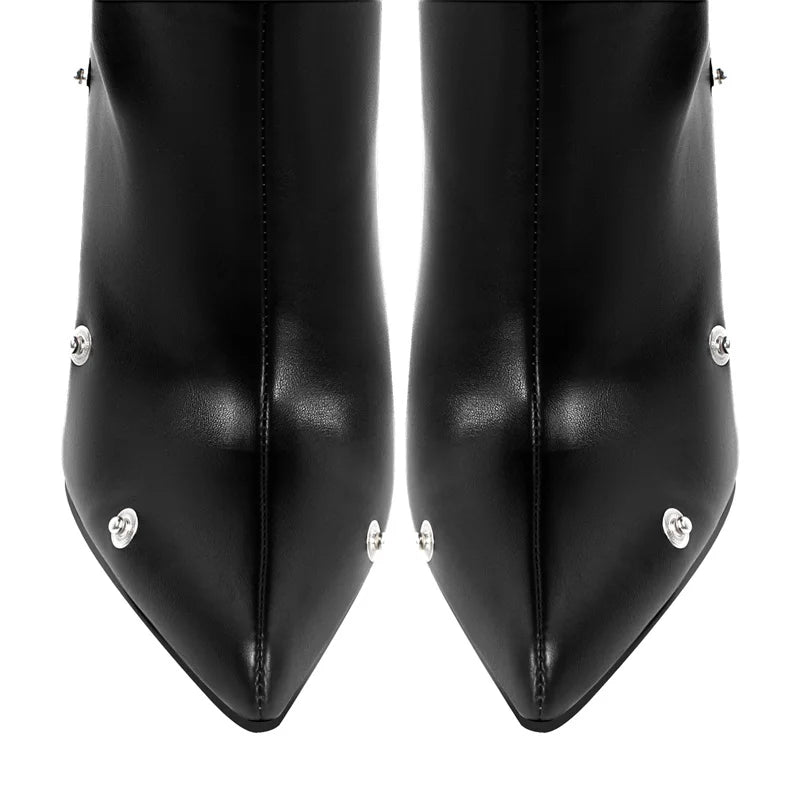 Natasha Boot