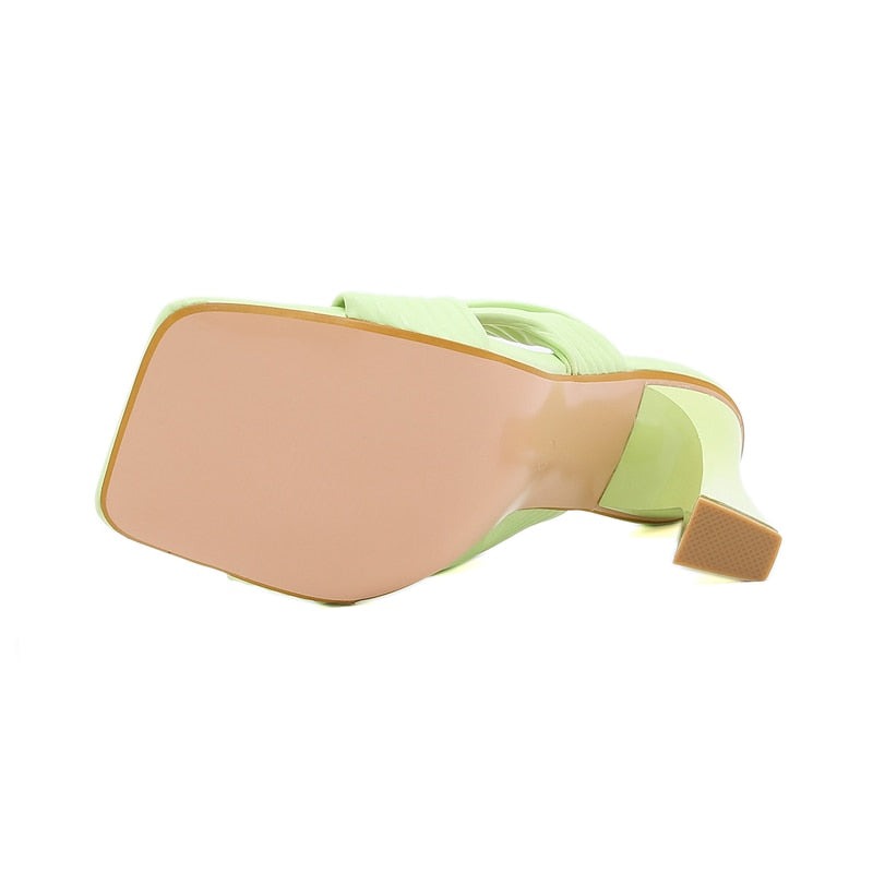 The Resort Heel